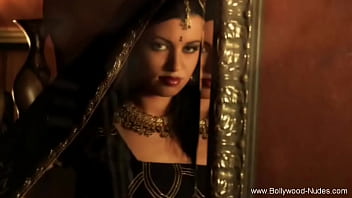 Seductive Bliss: India’s Erotic Art Of Pleasure And Joy