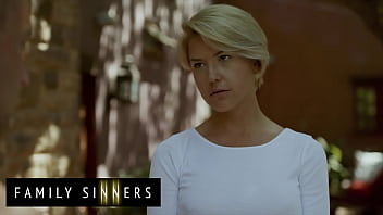 Hot Blonde Milf Kit Mercer Gives Her Step-son Van Wylde A Mind-blowing Blowjob And A Rough Fucking In Family Sinners