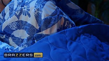 Eliza Ibarra And Seth Gamble: The Thrill Of Being Naughty On Brazzers