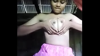 Country Babe Teasing Her Tits And Fingering Her Wet Cunt