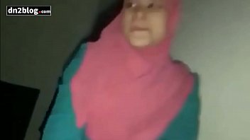 Indo Slut Gets Pounded By Her Malay Boyfriend In Viral Sex Tape