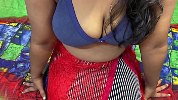 Stepmom’s Steamy Session Heats Up The Sheets In This Viral Indian Mms With Hindi Audio