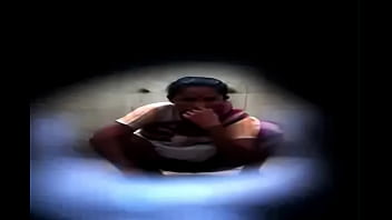 Sweaty Tamil Maid Gets Wet And Wild In The Bathroom