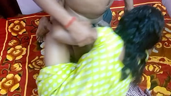 Sultry Telugu Temptress Dripping With Desire