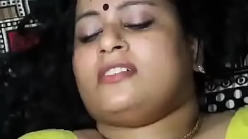 Homely Chennai Aunty Gets It On With The Neighbor Uncle Next Door