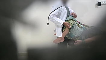 Andhra Doc Fucks His Patient Slut Hard To Satisfy His Lust